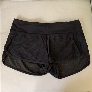 Lululemon Speed Short Size 6